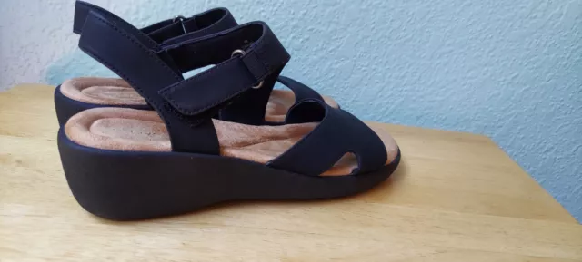 Easy Spirit Women's 6M Strappy Sandal Black Sekasha 3 Open Toe Wedge Heel New 3