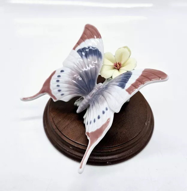 Lladro Butterfly Porcelain Figurine 6173 A Moment's Rest 4" with Display Base