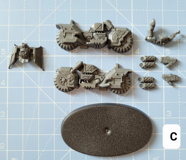 Figurine Warhammer 40k - Space Marine Bike Ravenwing Dark Angels - Occasion Partiellement Peinte