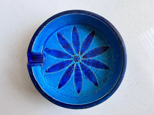 Bitossi (Italy) 1960s mid-century Aldo Londi Rimini Blue 15cm round ashtray bowl