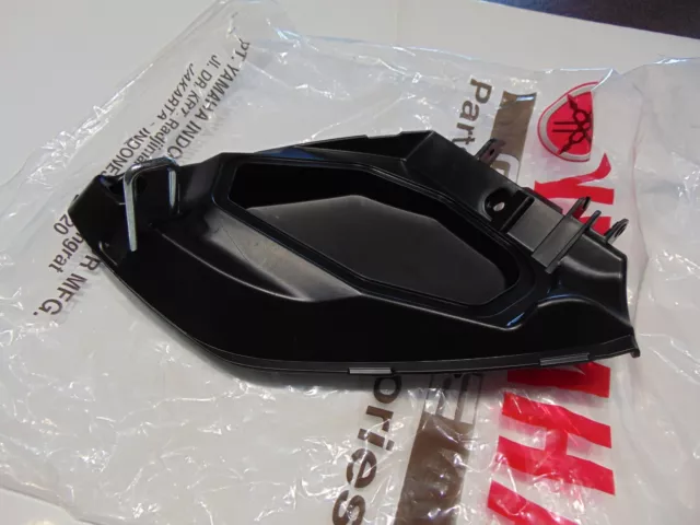 Cubierta Cajón Izquierdo Puerta Yamaha x max 125 300 400 Cód B74F839L00 3