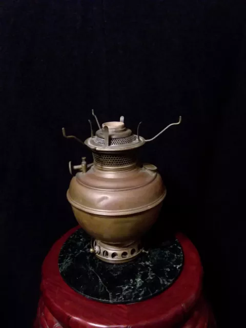 ANTIQUE VICTORIAN 1800s BRADLEY HUBBARD B & H OIL LAMP LIGHT Electrified brass
