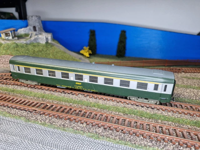 VOITURE VOYAGEURS-FOURGON SNCF Capitole ARTRAIN A7D 51 87 81-80 331-6