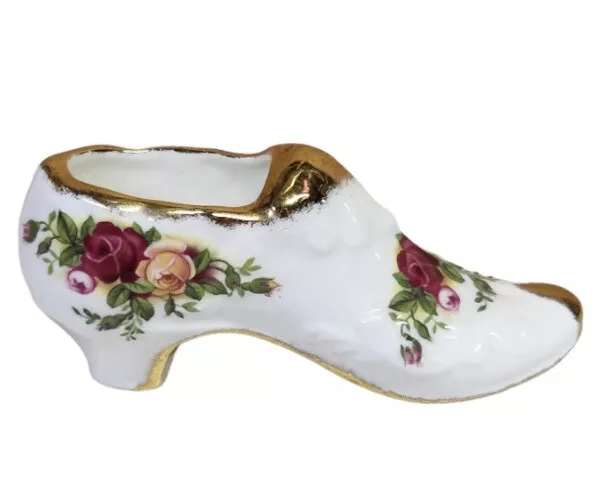 Vintage Royal Albert Bone China Old Country Rose  Minature Shoe 1962 3