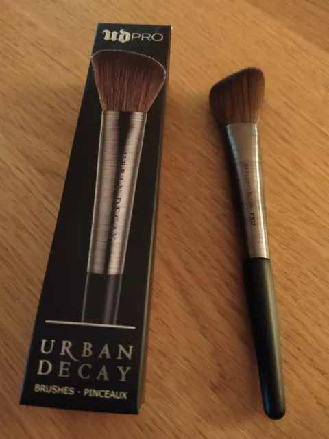 URBAN DECAY Makeup Brush F-107 Pro Diffusing Pinceau Blush Make-up Brush F-107