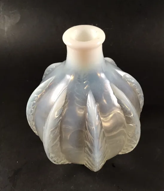 Malines Vase Fenton Glass Opalescent Vase