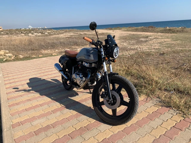 Honda CB400N CafèRacer 1979
