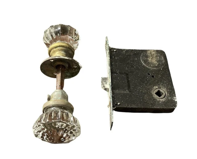 12 Point Crystal Door Knob Pre-Owned