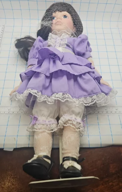 Vtg Porcelain Doll stand once upon a rhyme collection 1990 Brenda Thomas