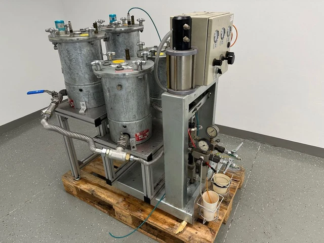 HILGER u. KERN Dosiersystem per 2K-Materialien