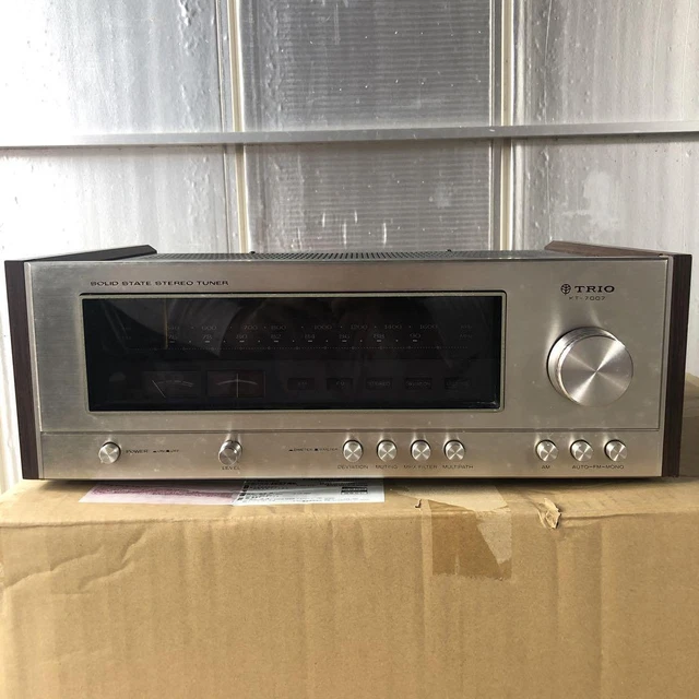 Sintonizzatore stereo TRIO KT-7007 FM/AM bella atmosfera antica
