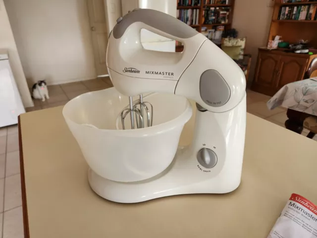 Sunbeam Mixmaster Compact