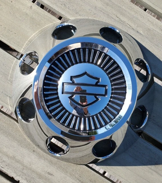 NOS ONE Ford F250SD, F350SD Chrome Harley Davidson 8Lug Center Cap