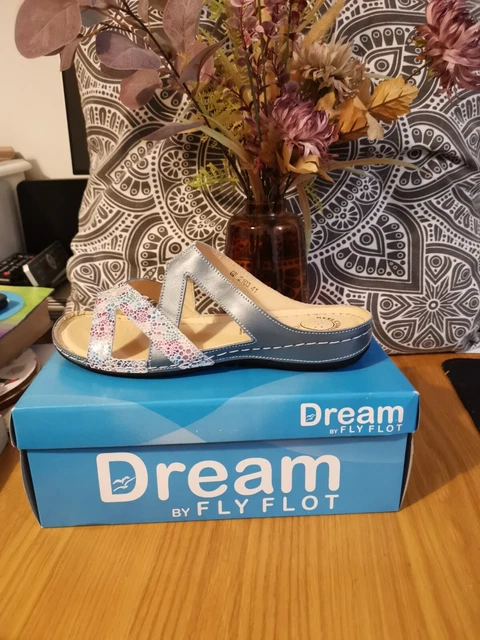 Fly flot sales dream sandals