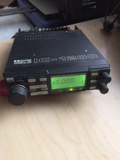 IC-9700 △iCOM IC-3700 FMトランシーバー 430/1200MHz アマチュア無線 