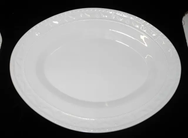 KPM Berlin  KURLAND weiß   ovale PLATTE 33,5 x 26,3 cm unbenutzt 1. Wahl