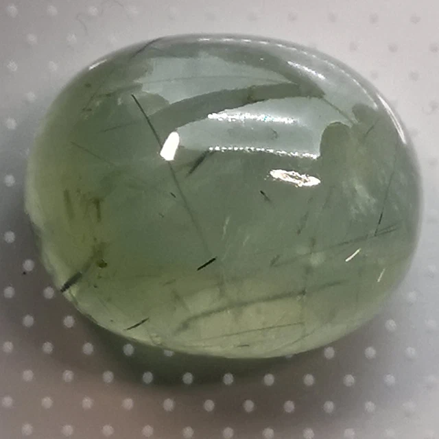 Prehnite naturelle du Mali - Cabochon 25.13 Carats