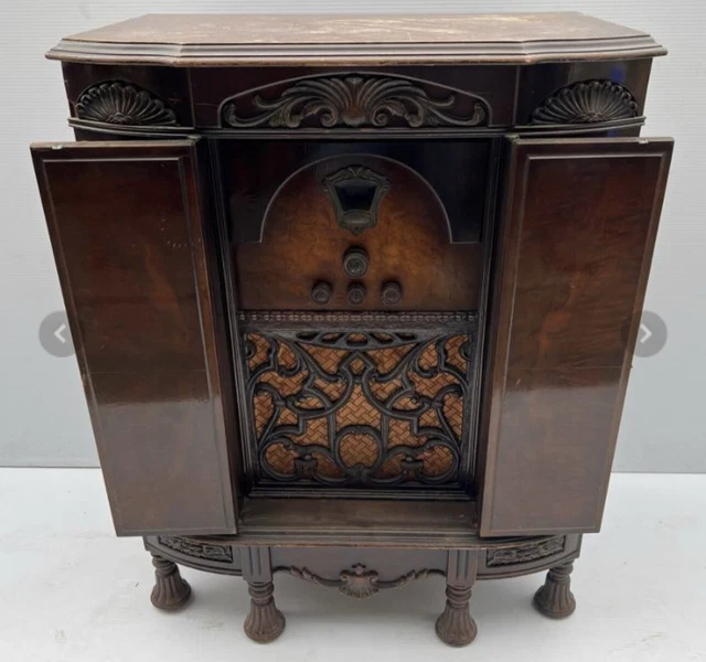 BEAUTIFUL RARE VINTAGE GREBE Tube radio W/Speaker Ornate Wood Standing