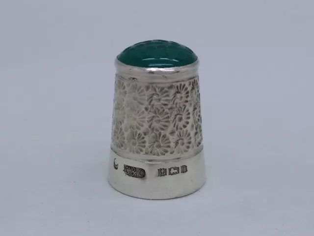 Solid Sterling Silver Green Stone Set Thimble by Cohen & Charles 1968 B'ham - 5g