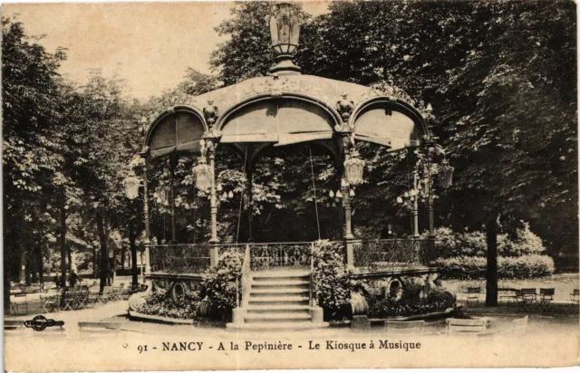 CPA Nancy-A la Pépiniére-Le Kiosque á Musique (188181)