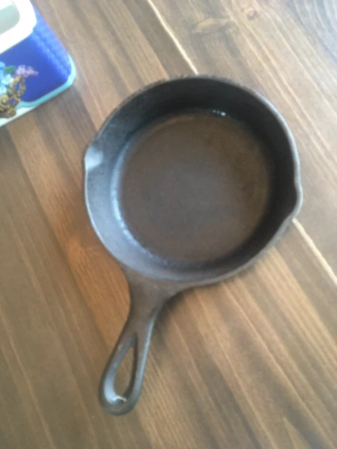 Vintage Lodge 6.5" Cast Iron Skillet 3SK 4 Frying Pan Double Spout USA