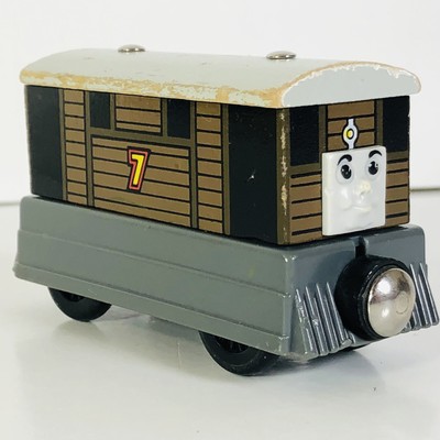 thomas wooden 2001