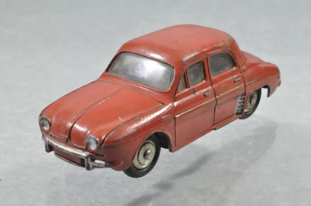 JD278 Dinky Toys France #24E Renault Dauphine - rouge C/-