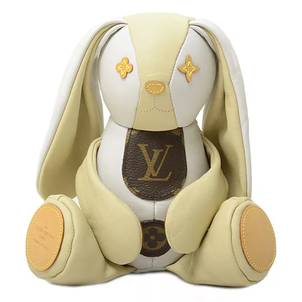x my Louis Vuitton teddy bear 🐻 surprise drop available for orders via DM  in two colors, black and white 🖤🤍