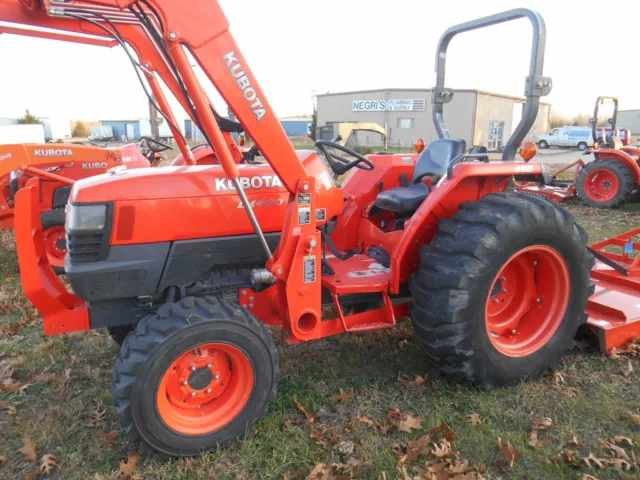 L4400D Kubota 4wd Tractor/Loader / NEW King Kutter Bush Hog