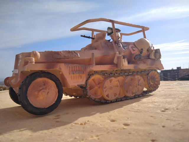 PLAYMOBIL CUSTOM SEMIORUGA SDKFZ 3D + Suboficial Front Oriental Ref-002