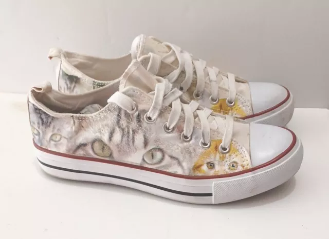 Vintage Hot Topic Cat Eye Canvas Laceup Sneakers Size 5/7 Lace Up
