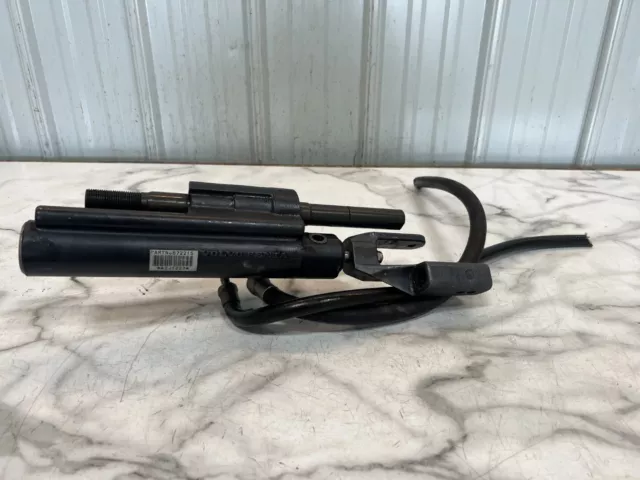 Volvo Penta 501 SP-C DP-C outdrive out drive power steering hydraulic cylinder Volvo Penta 501 SP-C DP-C outdrive out drive power steering hydraulic cylinder
