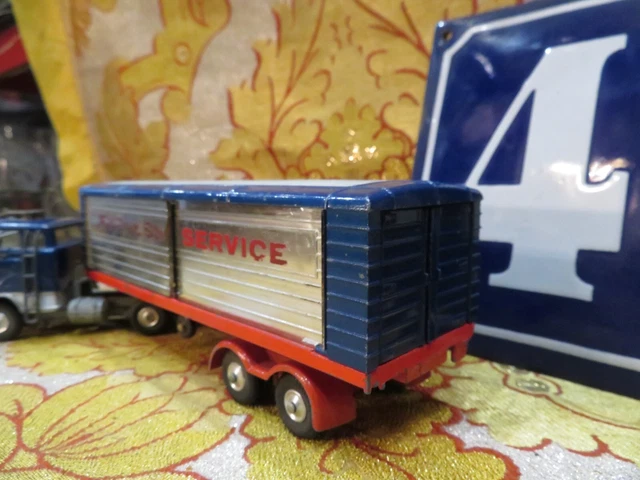 CORGI CLASSICS Voiture miniature Ford model T 1915 - Objets divers