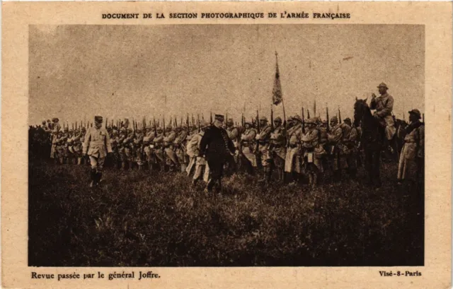 CPA AK Militaire - Review passed by General Joffre (695435)