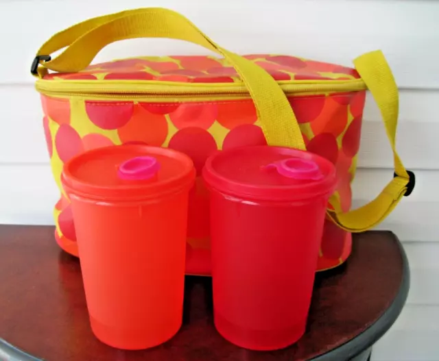 Tupperware Picnic Set, Insulated Shoulder Bag with Polka Dots, 2 Drink Pitchers