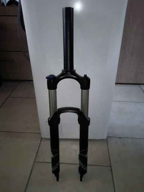 Fourche Rock Shox Judy XC 1996 – VTT 26", 1"1/8, Blanc, V-Brake