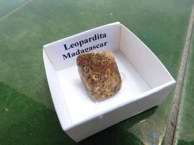 Minerales " Extraordinario Mineral De Leopardita Rodada De Madagascar  -  6B23 "