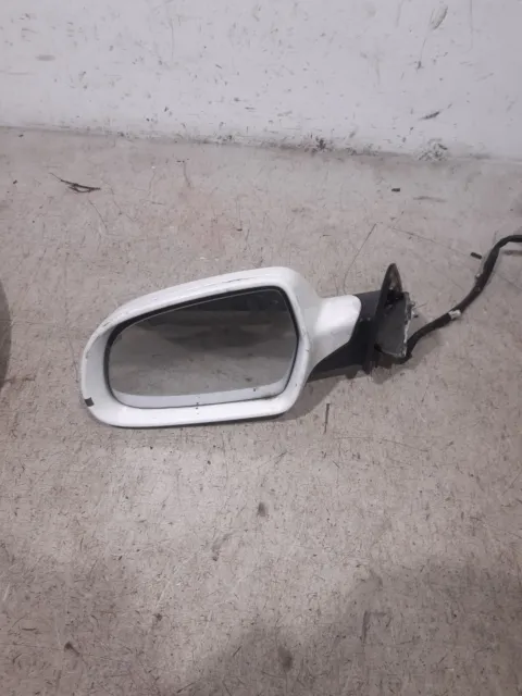 2010 Audi A3 8P Passenger Side Wing Mirror In White E1021057