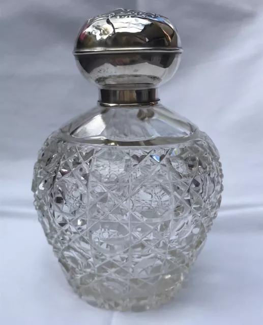 Antique Sterling Silver Top & Cut Glass Perfume Bottle. Reynolds Angels, 1912