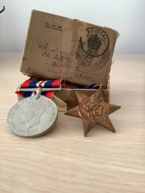 ORIGINAL BRITISH WW2 Medals: THE WAR MEDAL + THE 1939-1945 STAR. $33.60 ...