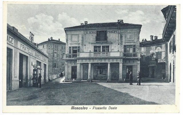 Moncalvo Piazzetta Dazio -Animata Distributore  - Asti non viaggiata anni '30