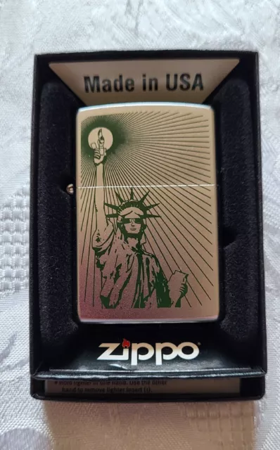 Briquet Zippo authentique neuf dans sa boîte Statue de la Liberté briquet