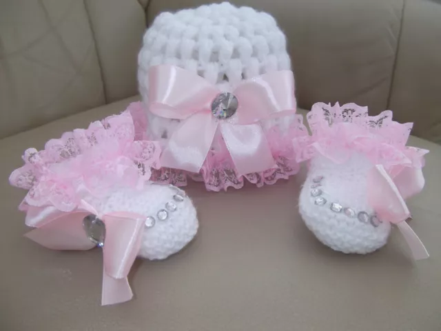 Romany Bling crochet baby girls white beanie + booties with pink lace New born.