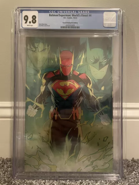 BATMAN SUPERMAN WORLDs FINEST #4 Mora Comic Cover 1:25 2nd print Foil CGC 9.8 WP