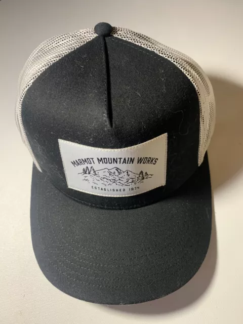 Marmot Mountain Work Hat Cap Snap Back Adjustable Black White Pre-Owned HT60+142