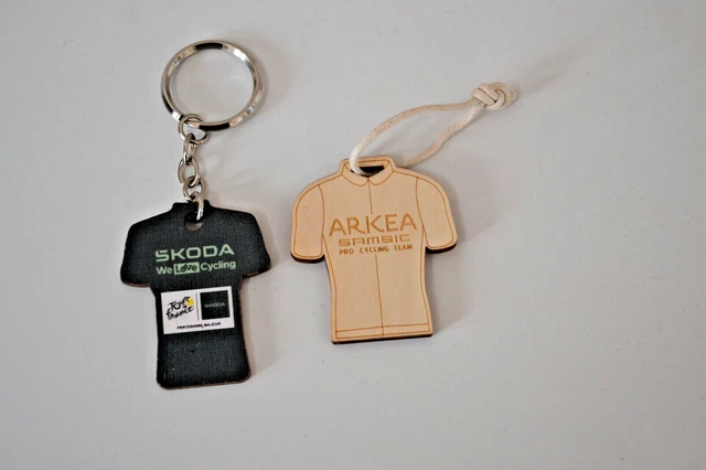 Troc Echange COLLECTOR - LOT DE 4 PORTE-CLEFS - NEUFS - PUBLICITAIRES