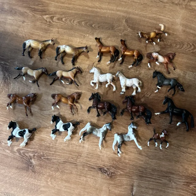 Lot of 21 Breyer Mini Whinnies, Approximate Measurements: .5”- 1” Tiny Excellent