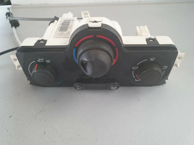 J11-104 F H26 VM4 レヴォーグ 1.6GT アイサイト A型 サイドスポイラー サイドステップ J11-29 F H26 VM4 レヴォーグ 1.6GT アイサイト A型 右 フロント