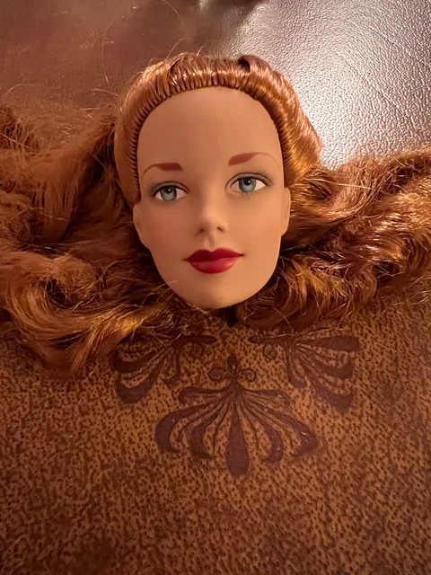 Tonner Tyler- Brenda Starr Golden Girl -Head Only Tonner Tyler- Brenda Starr Golden Girl -Head Only