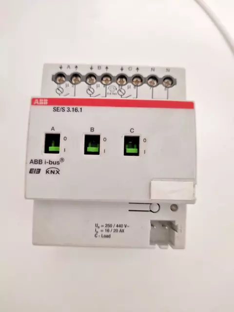 Attuatore ABB 3 canali 2CDG 110 136 R0011 per domotica protocollo KNX